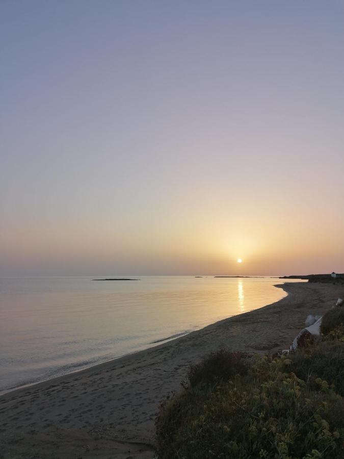 Maestralia Apartment Skyros Luaran gambar